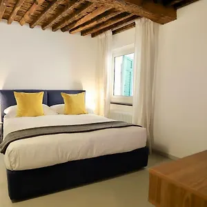 San Lorenzo Small Apartment Genoa